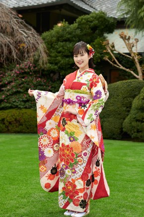 小芝風花 吉本実憂 本田望結 尾碕真花 井頭愛海 井本彩花 宮本茉由 本田紗来 高橋ひかる オスカープロモーション 晴れ着