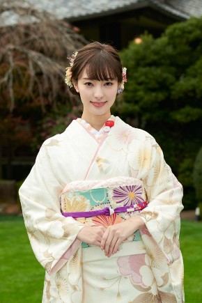 小芝風花 吉本実憂 本田望結 尾碕真花 井頭愛海 井本彩花 宮本茉由 本田紗来 高橋ひかる オスカープロモーション 晴れ着