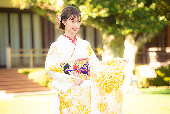 小芝風花 吉本実憂 本田望結 尾崎真花 井頭愛海 井本彩花 宮本茉由 岡田結実 藤田ニコル 是永瞳 川瀬莉子 オスカープロモーション 晴れ着