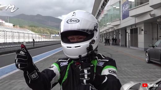 前澤友作 スーパーカー ブガッティ・シロン 時速300キロ