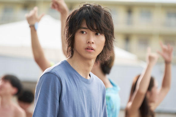 山崎賢人 土屋太鳳 今際の国のアリス Netflix