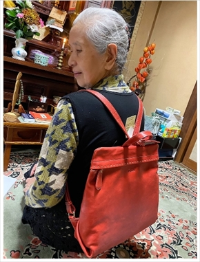 川崎麻世 盗難 母親 赤いリュック ブログ 大阪 置き引き