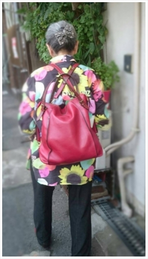 川崎麻世 盗難 母親 赤いリュック ブログ 大阪 置き引き