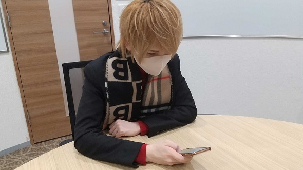 「A.I.M.$」（エイムズ）