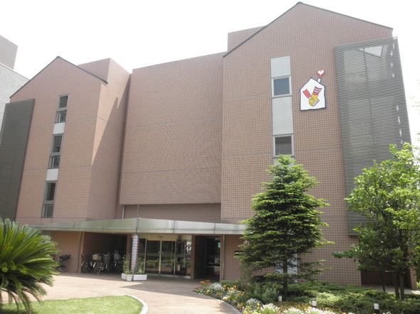 マクドナルド_ドナルド・マクドナルド・ハウスタイアップ