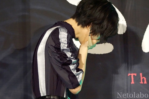 平手 岡田 志尊 さんかく窓