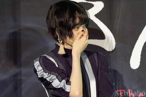 平手 岡田 志尊 さんかく窓