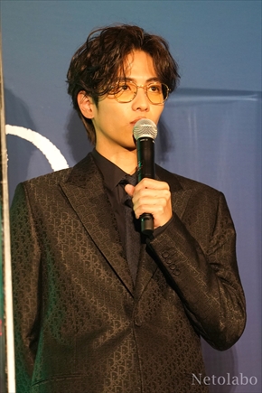 平手 岡田 志尊 さんかく窓