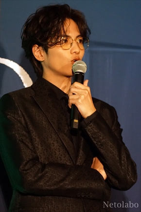 平手 岡田 志尊 さんかく窓