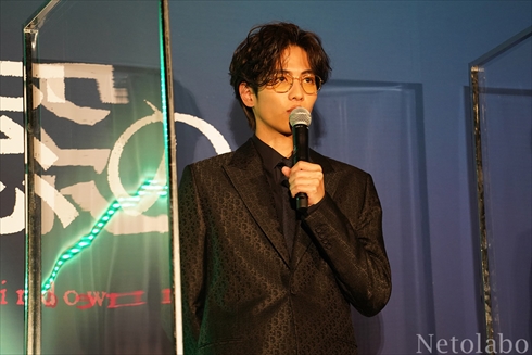 平手 岡田 志尊 さんかく窓