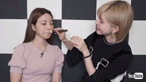 益若つばさ 上原亜衣 黒ギャル メイク コラボ