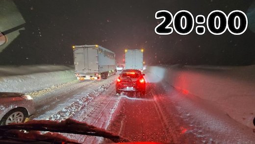 関越道 大雪 立ち往生 現場 実況