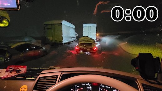 関越道 大雪 立ち往生 現場 実況