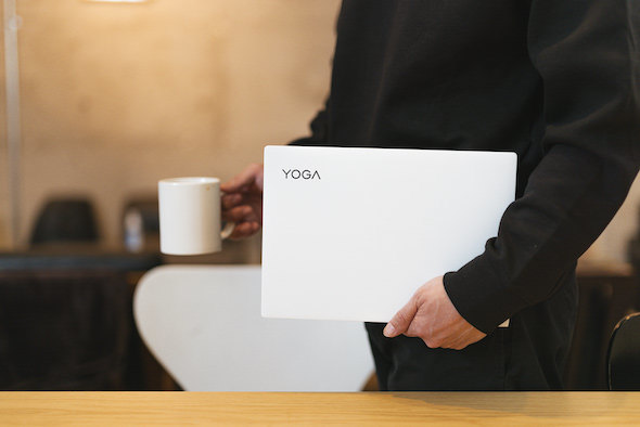 Lenovoタイアップ／＜Yoga Slim 750i Carbon＞