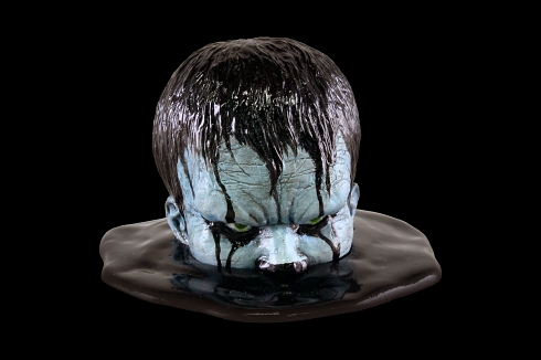 ホラー映画 ビル・スカルスガルド ピエロ