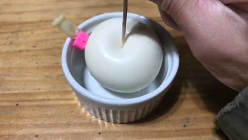 風船 プリン 割れる瞬間 スロー 撮影 割れない 爪楊枝 折れる