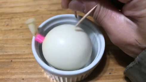 風船 プリン 割れる瞬間 スロー 撮影 割れない 爪楊枝 折れる