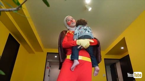 仲里依紗 アンパンマン トカゲくん チャッキーくん 育児 コスプレ YouTube