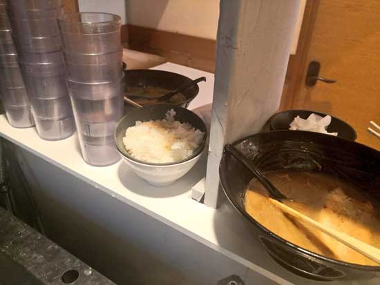 ラーメン屋 おかわり自由 ライス 残さないで お願い モラル ルール