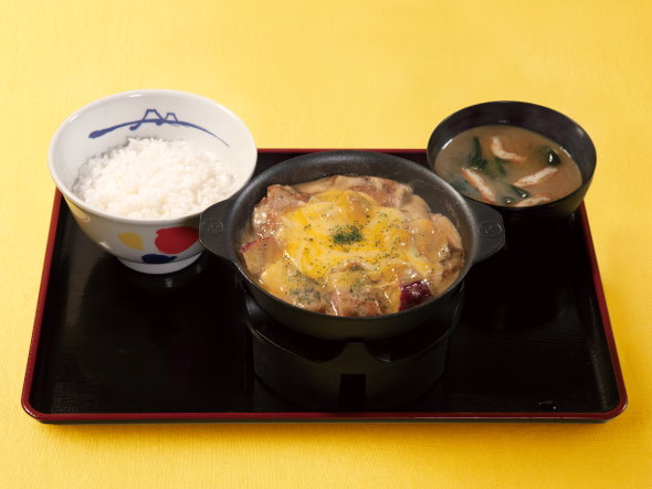 松屋 シュクメルリ鍋定食 ヌードル 日清食品 コラボ ジョージア