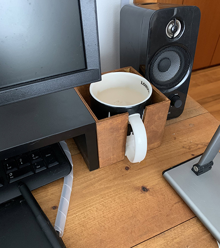 工夫したマグカップ置き