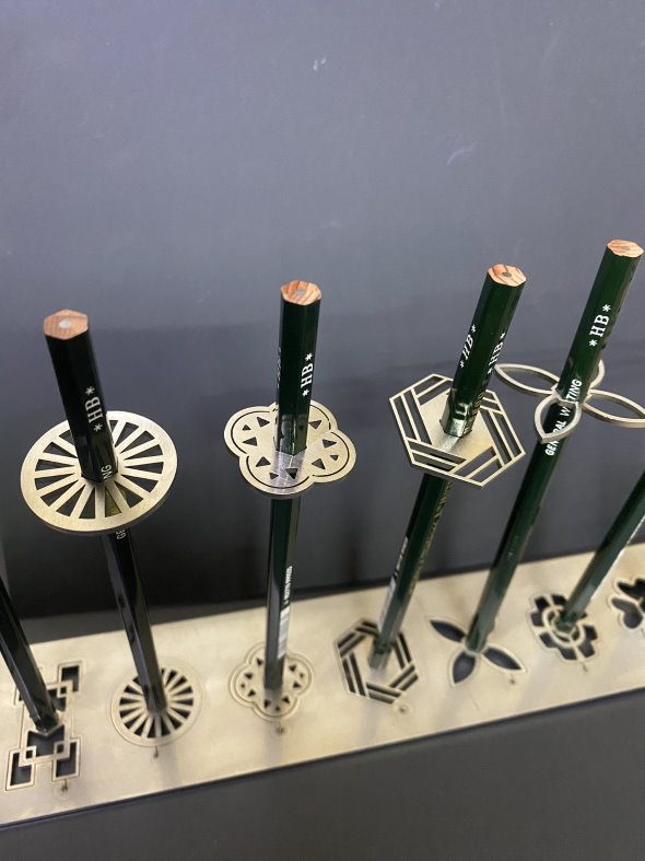 鬼滅の刃 鉛筆 日輪刀 鍔 無限列車編