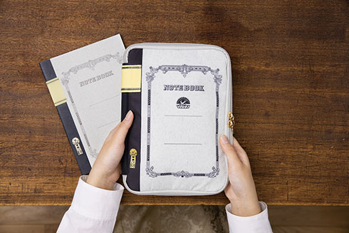 ツバメノート柄のマルチケース