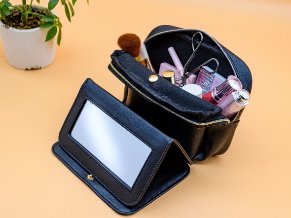 ミッキー＆ミニー 進化系ドレッサーポーチ