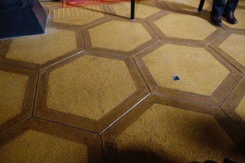 スーパーニンテンドーワールド開業延期