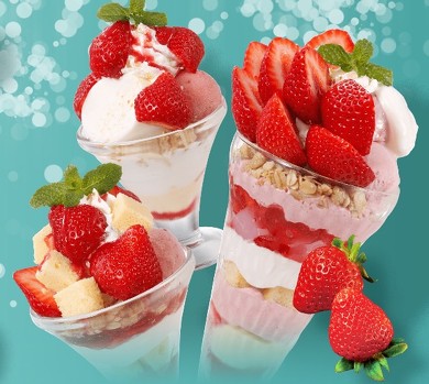 いちごパフェ食べ比べ