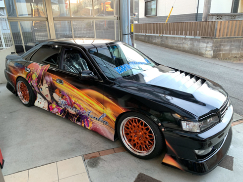 痛車 ニジガク ラブライブ！虹ヶ咲学園スクールアイドル同好会 朝香果林 宮下愛 DiverDivaチェイサー