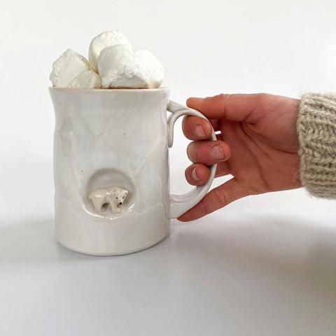 マグカップに籠る動物