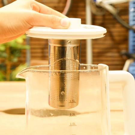 煮出し＆温度調整ができる電気ティーポット