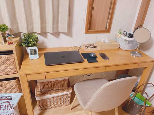 おしゃれ 見せかけ オタク部屋 理想 模様替え レイアウト 本棚