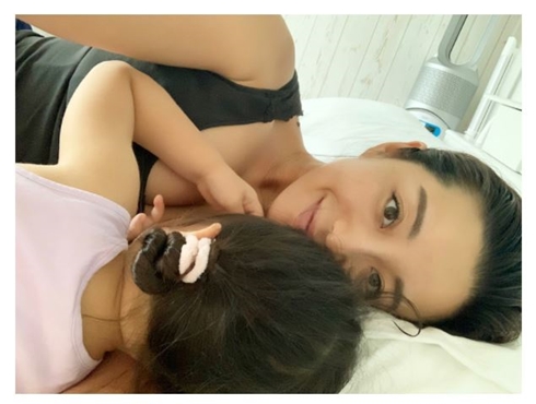 pinky ピンキー 窪塚洋介 娘 卒乳