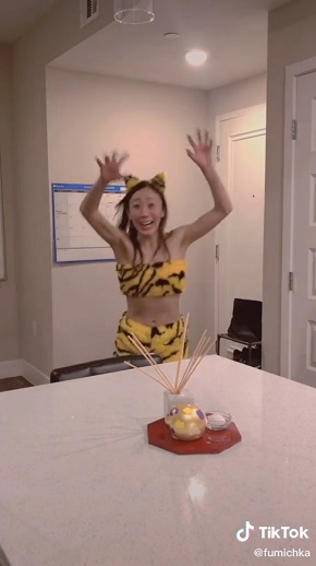 村主 章枝 豆まき 節分 ラムちゃん 鬼 コスプレ