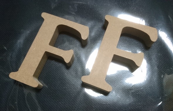 100円均一 ダイソー FF Nintendo Switch スタンド