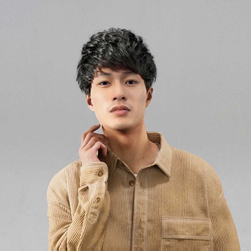 男性のバーチャルファッションモデル