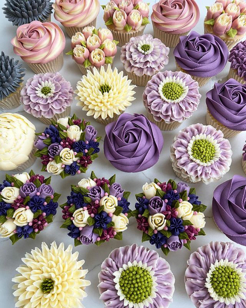 本物の花のようなカップケーキ