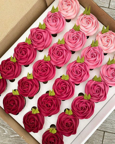 本物の花のようなカップケーキ