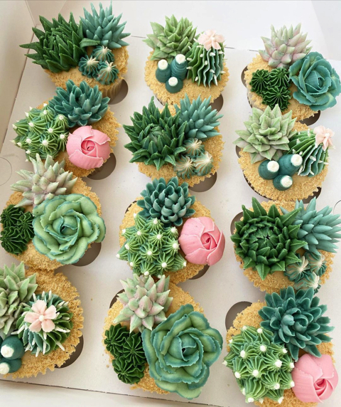 本物の花のようなカップケーキ