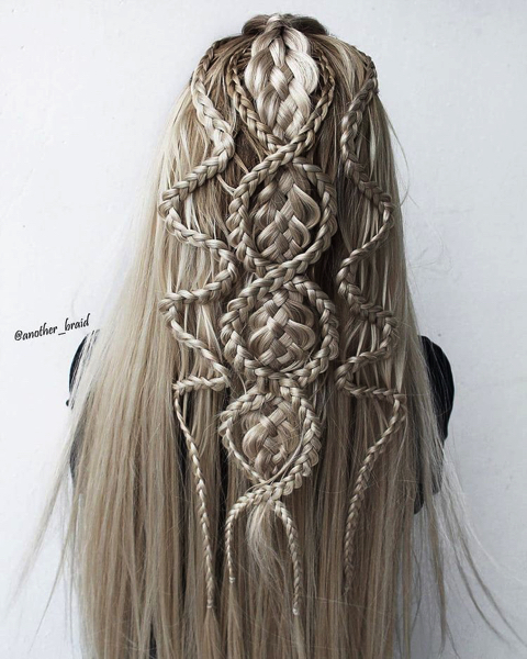 編み込みヘアレンジメント