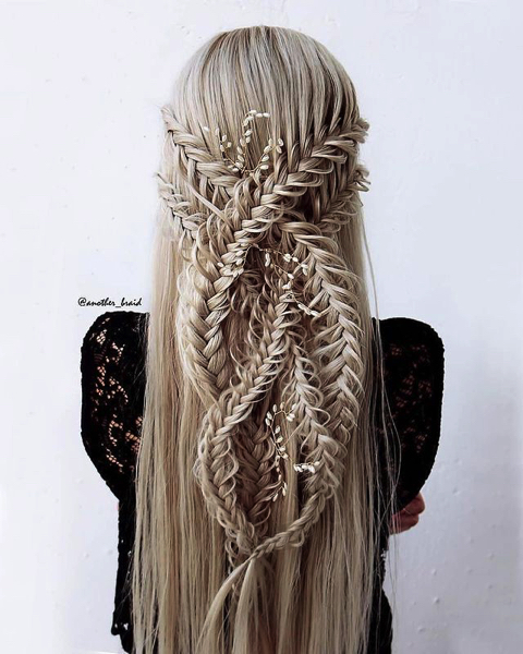 編み込みヘアレンジメント