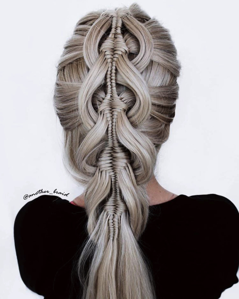 編み込みヘアレンジメント