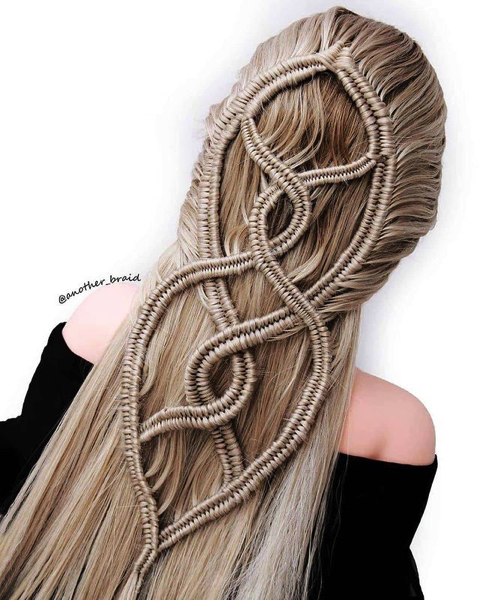 編み込みヘアレンジメント