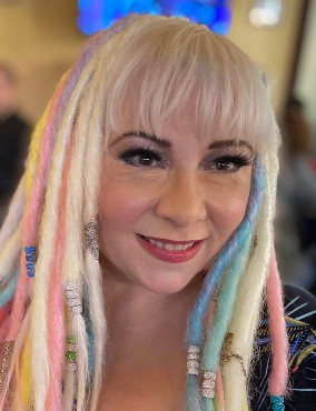 ハローキティ ハリウッド ワーナー ジェニファー・コイル レオ・マツダ