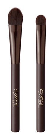 左から「アイシャドウブラシ」Mサイズ(1300円)、Sサイズ(1200円)