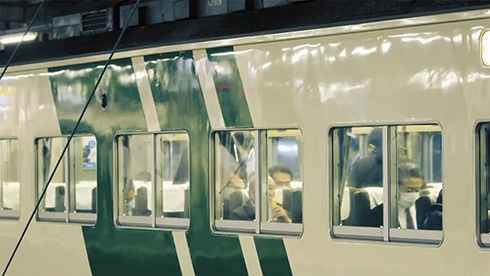 鉄道 特急ぬめり 湘南ライナー 185系 品川駅