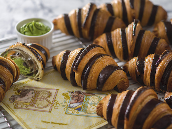 ディズニーサダハルアオキコラボ