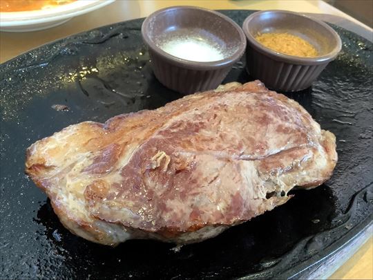 サイゼリヤ ラムのランプステーキ